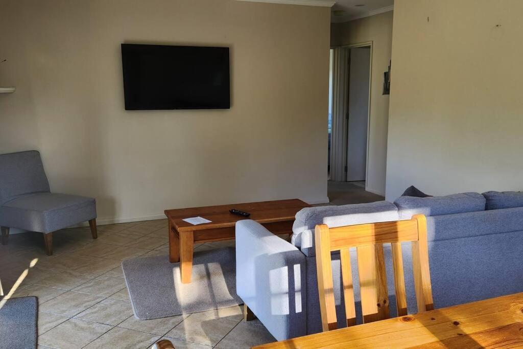 Pinegrove Cottages - Unit1 Twizel Buitenkant foto